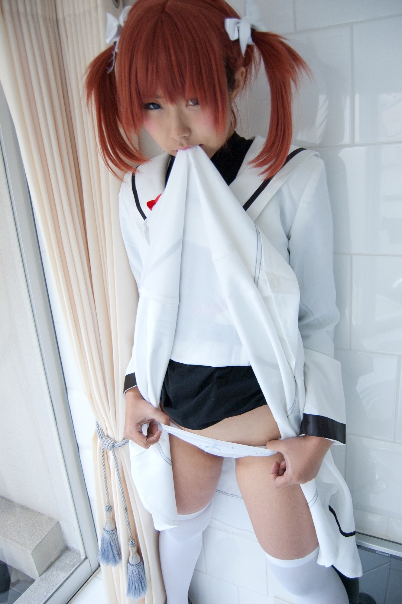 [Cosplay]  Hot Maho Shojo Lyrical Nanoha 1